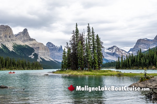 Maligne Lake Boat Cruise to Spirit Island
